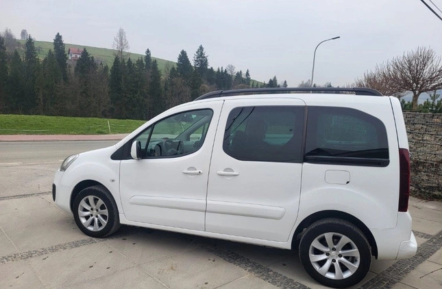 Peugeot Partner cena 46999 przebieg: 163610, rok produkcji 2019 z Chęciny małe 191
